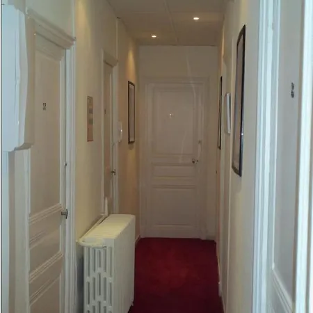 Du Musee マントン