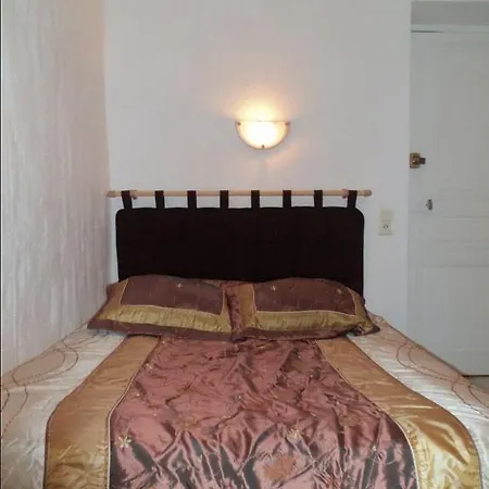 ホテル Du Musee マントン